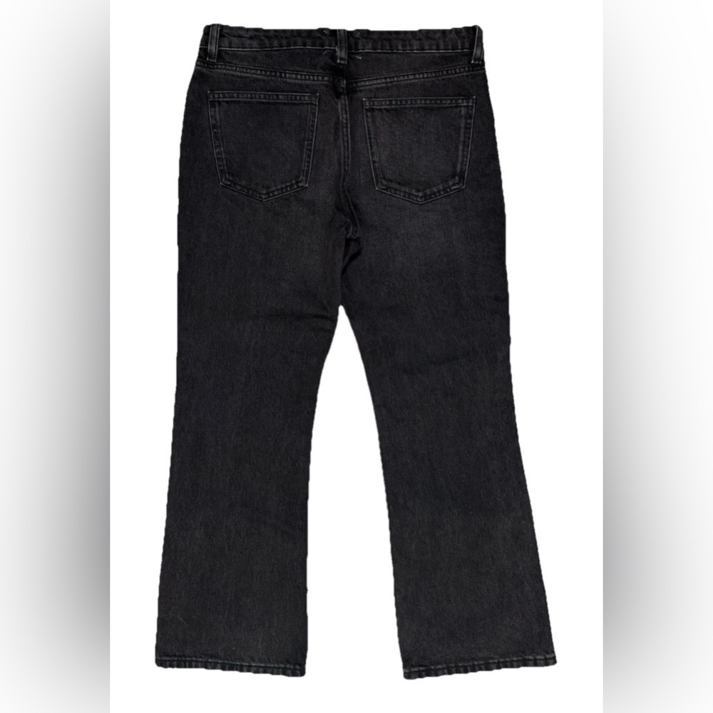 NWT Zara Boot Cut Womens Size 6 Black Jeans
Pants 30x27 $50 - Picture 3 of 8